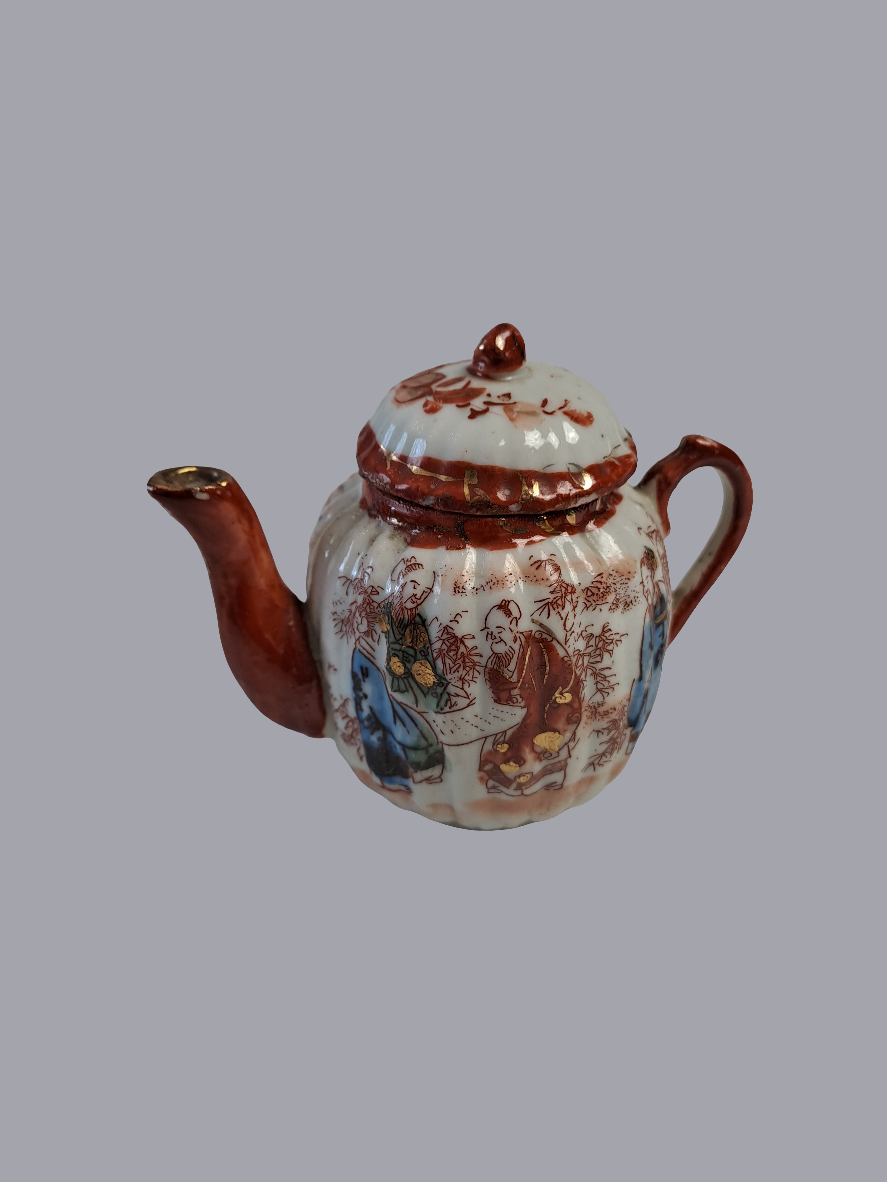 Antique Petit Tea Set / Antikt Lilke Te-sæt