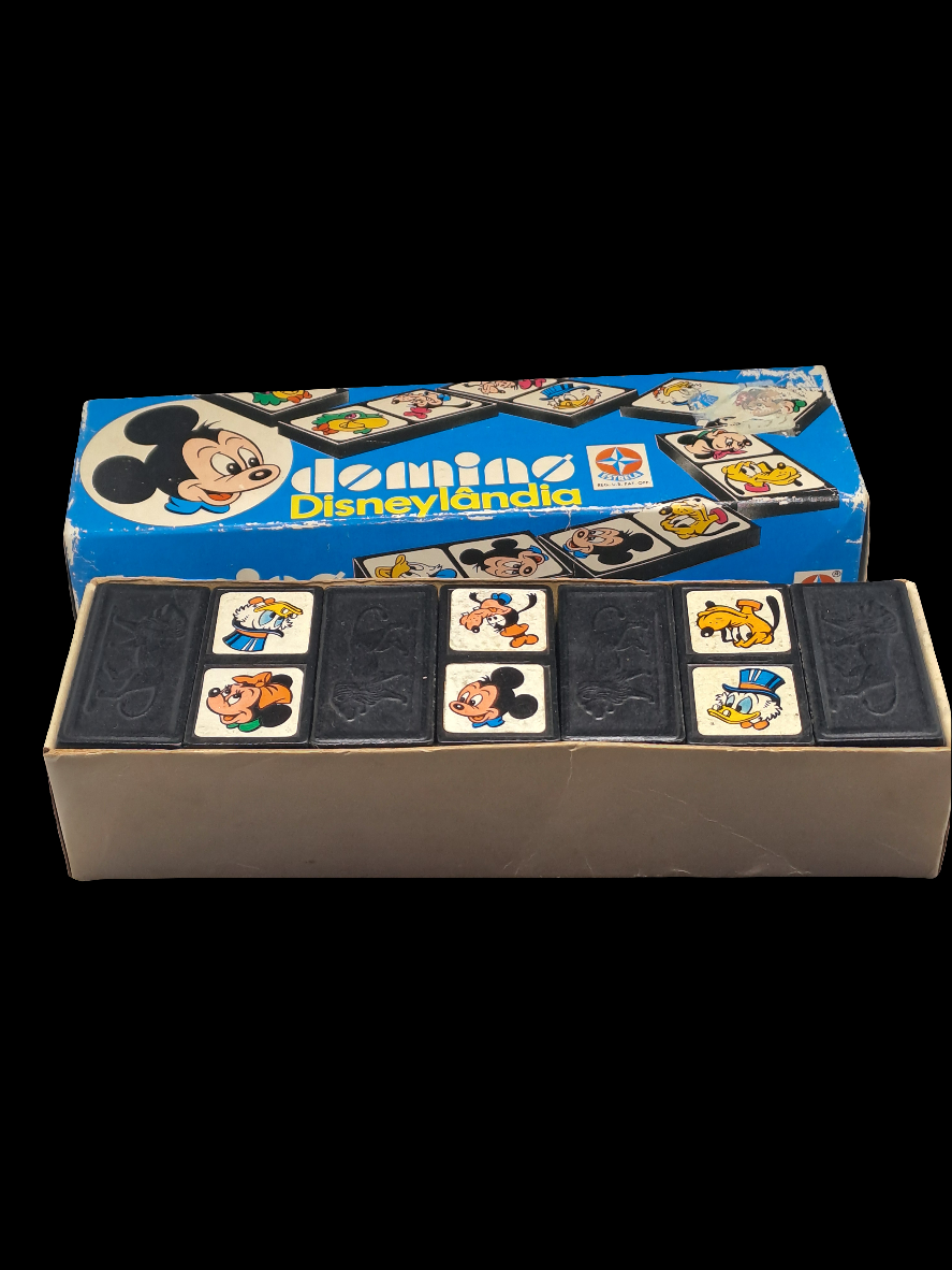 Domino Disneyland