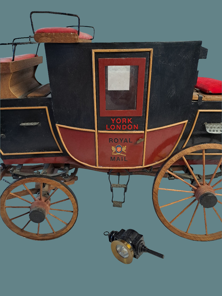 Royal Mail Horse Coach / Royal Mail Hestevogn
