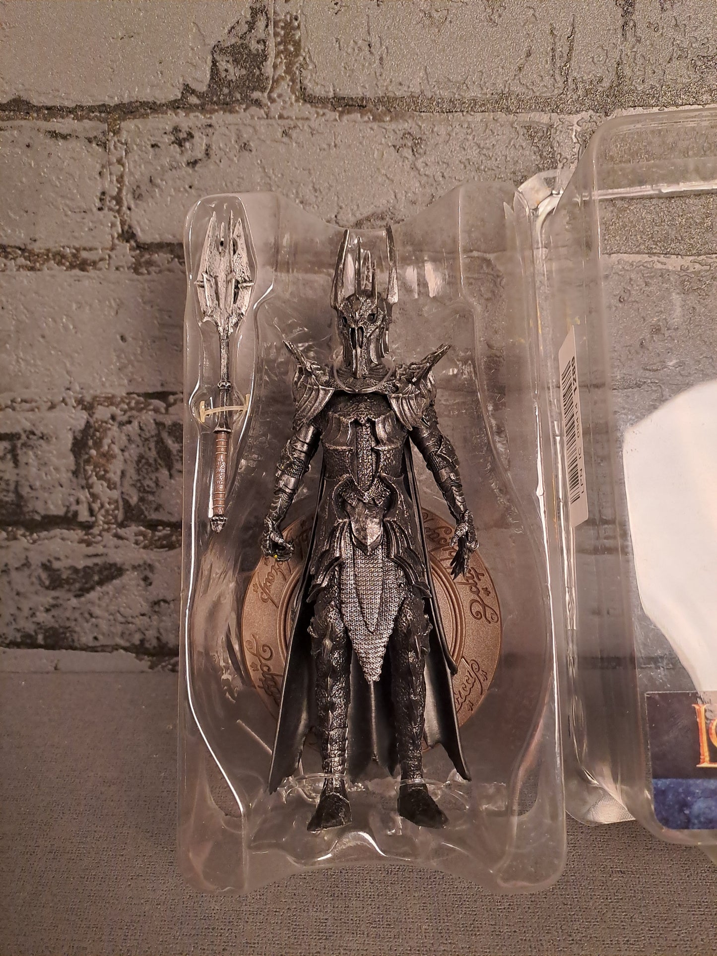 Lord of The Rings Figure Sauron