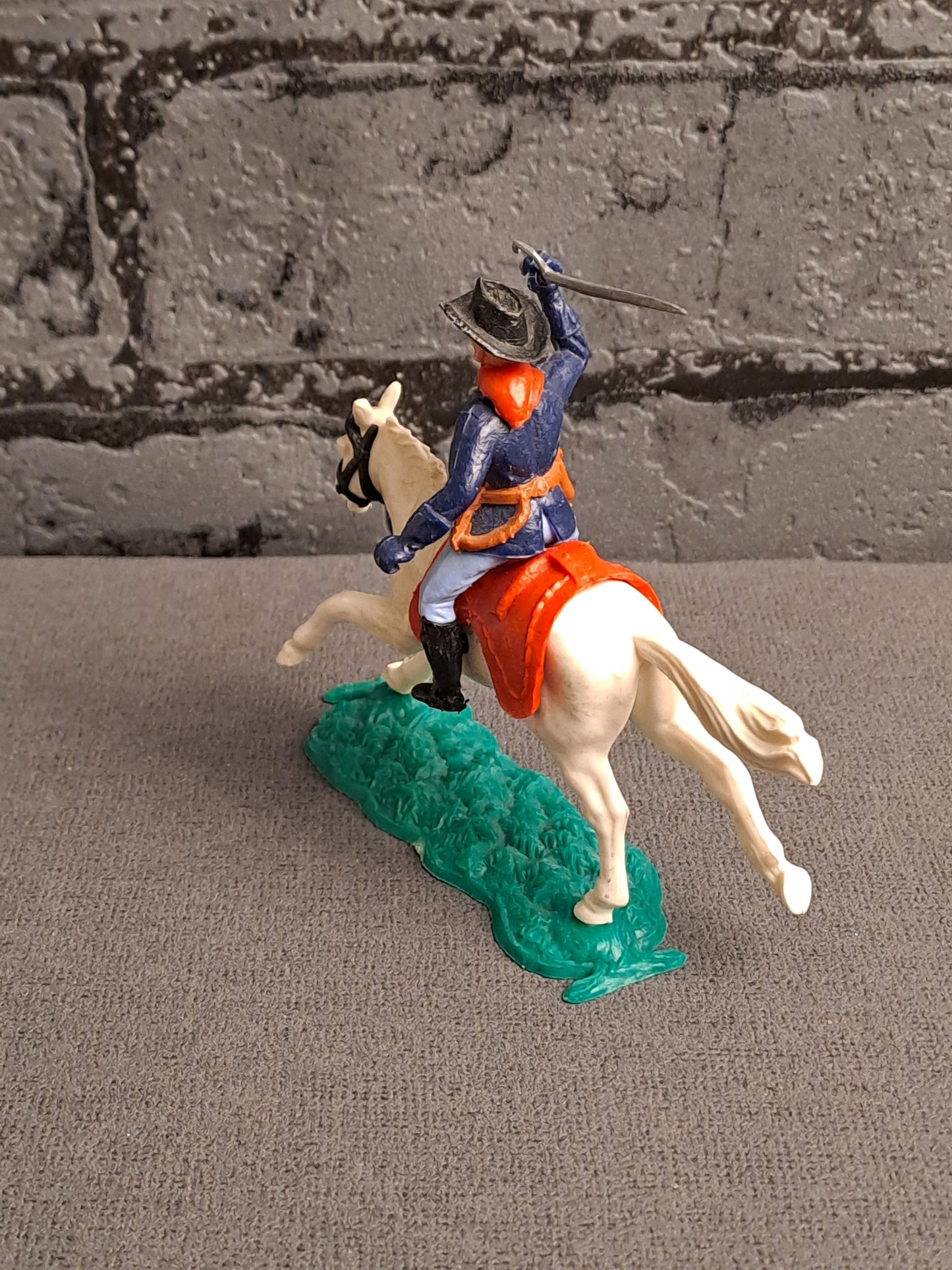 Timpo Toys U.S Kavaleri Officer on Horse / Timpo Toys U.S Kavaleri Officer på Hest