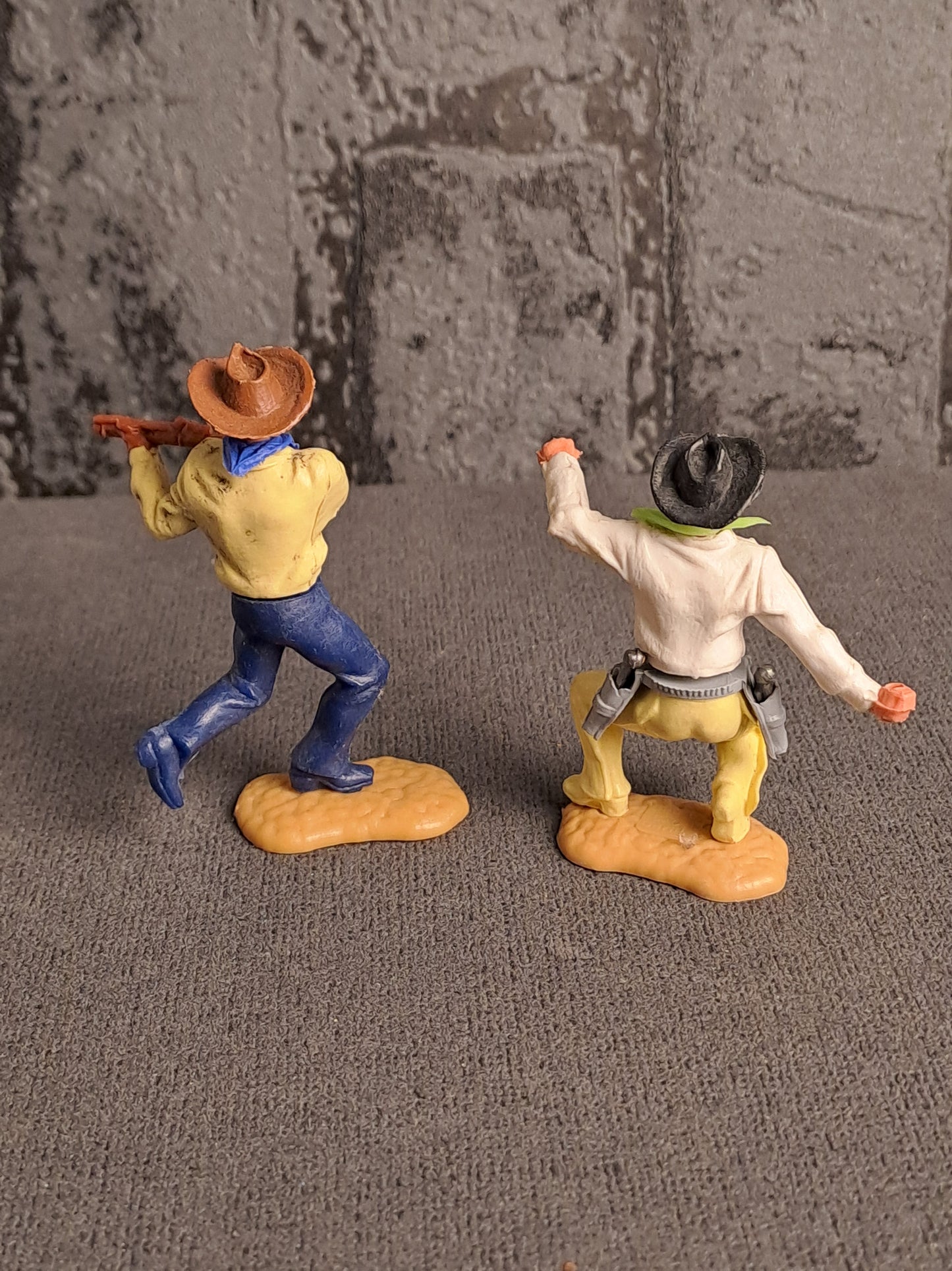 Timpo Toys Cowboys x2