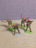 Britains Super Deetail Faldskærmssoldater / Paratroopers Red Barets