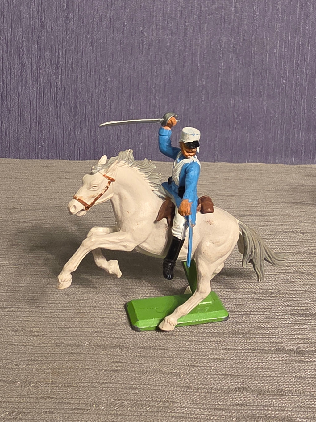 Britains Deetail Fremmedlegionen Rytter med Sabel / Foreign Legion Rider with Saber