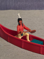 Timpo Toys Indianer I Rød Kano / Indian in Red Canoe
