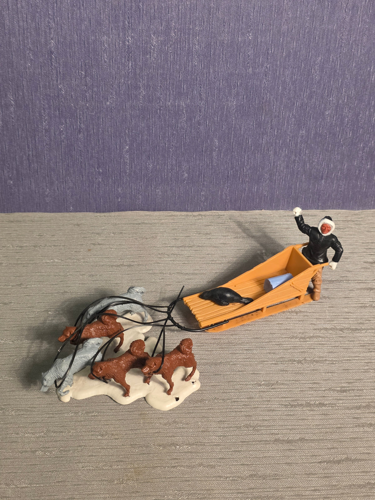 Timpo Toys Eskimo Hundeslæde / Eskimo Dog Sled