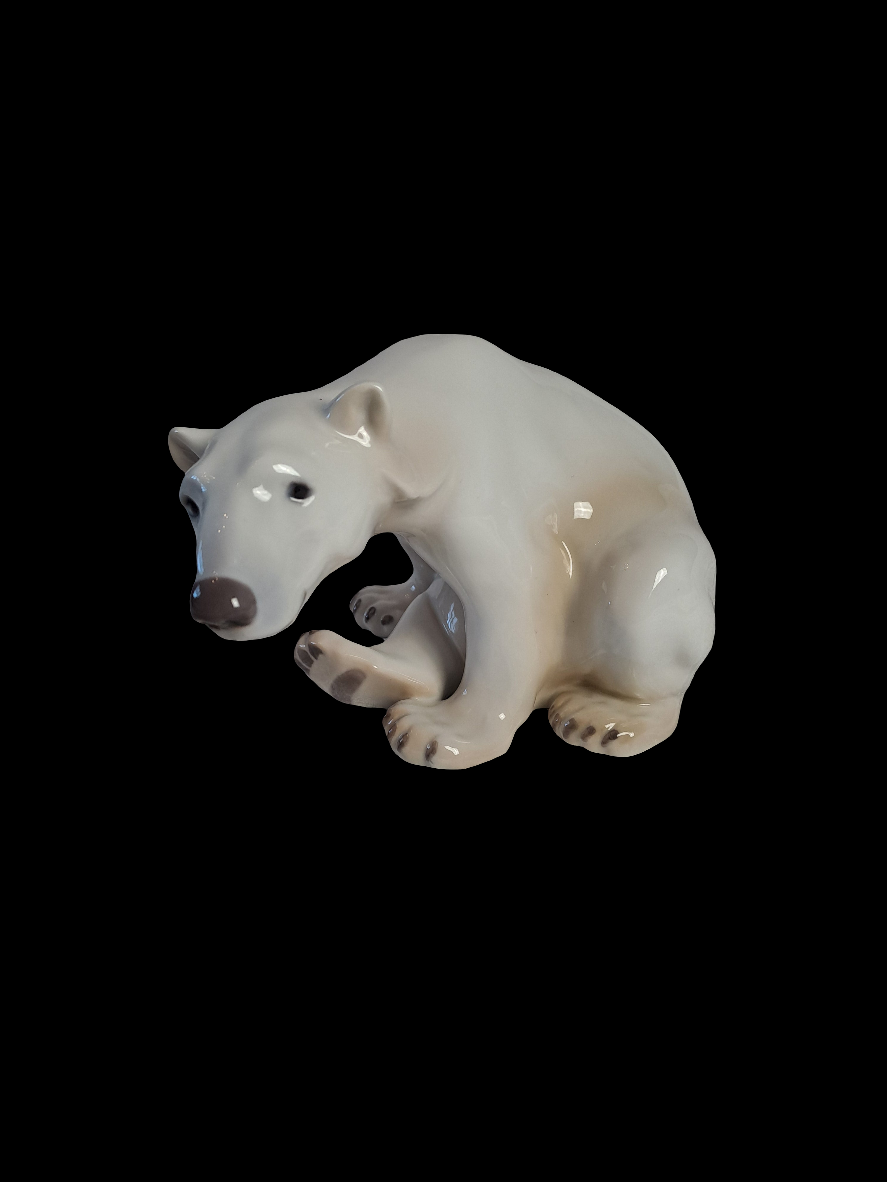 Bing & Grøndahl - Sitting Polar Bear