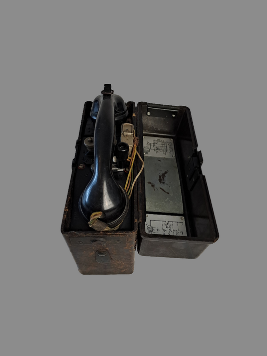 WW2 German Field Telephone FF33 / WW2 Tysk Felt Telefon FF33