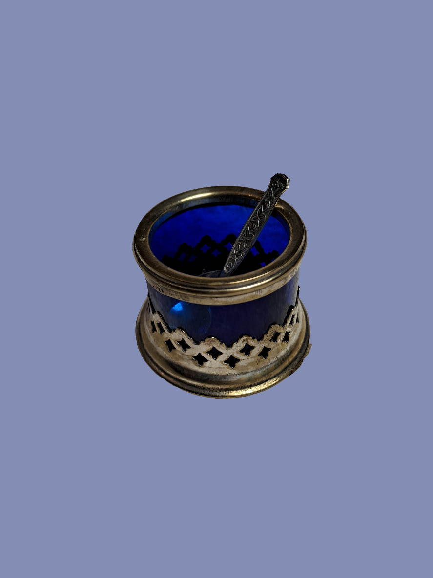 Antique Salt Pot with Spoon / Antik Saltkar med Ske