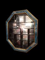 Octagonal Vintage Display Cabinet / Ottekantet Vintage Display Skab