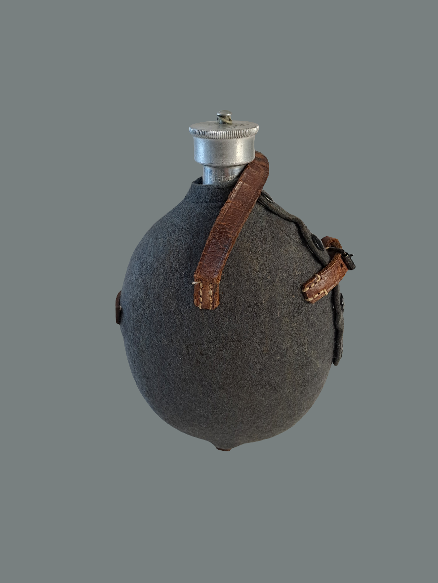 WW2 German Army Canteen / WW2 Tysk Feltflaske