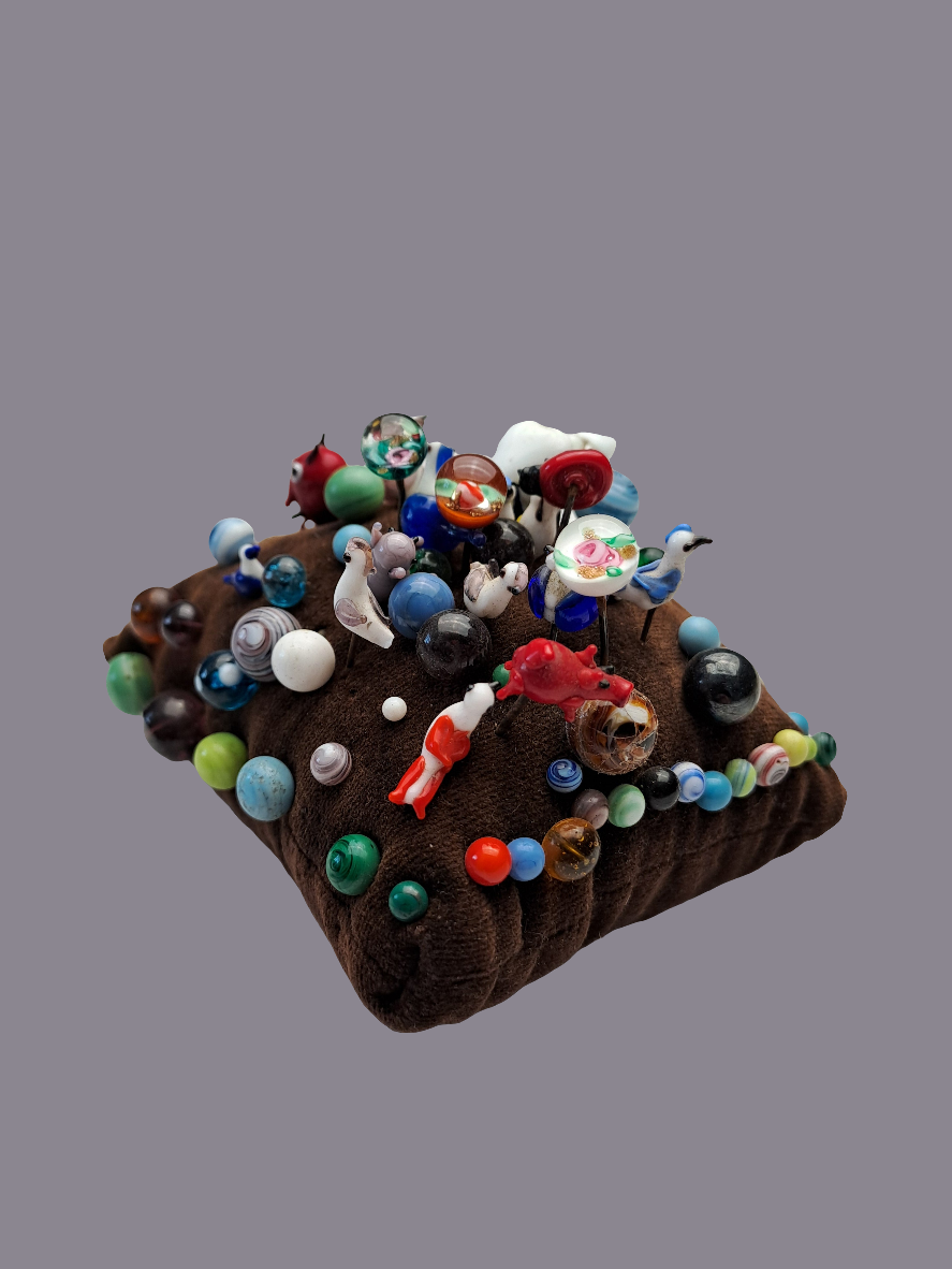 Vintage Pins/Hat Pins Cushion-Nipsenåls Pude