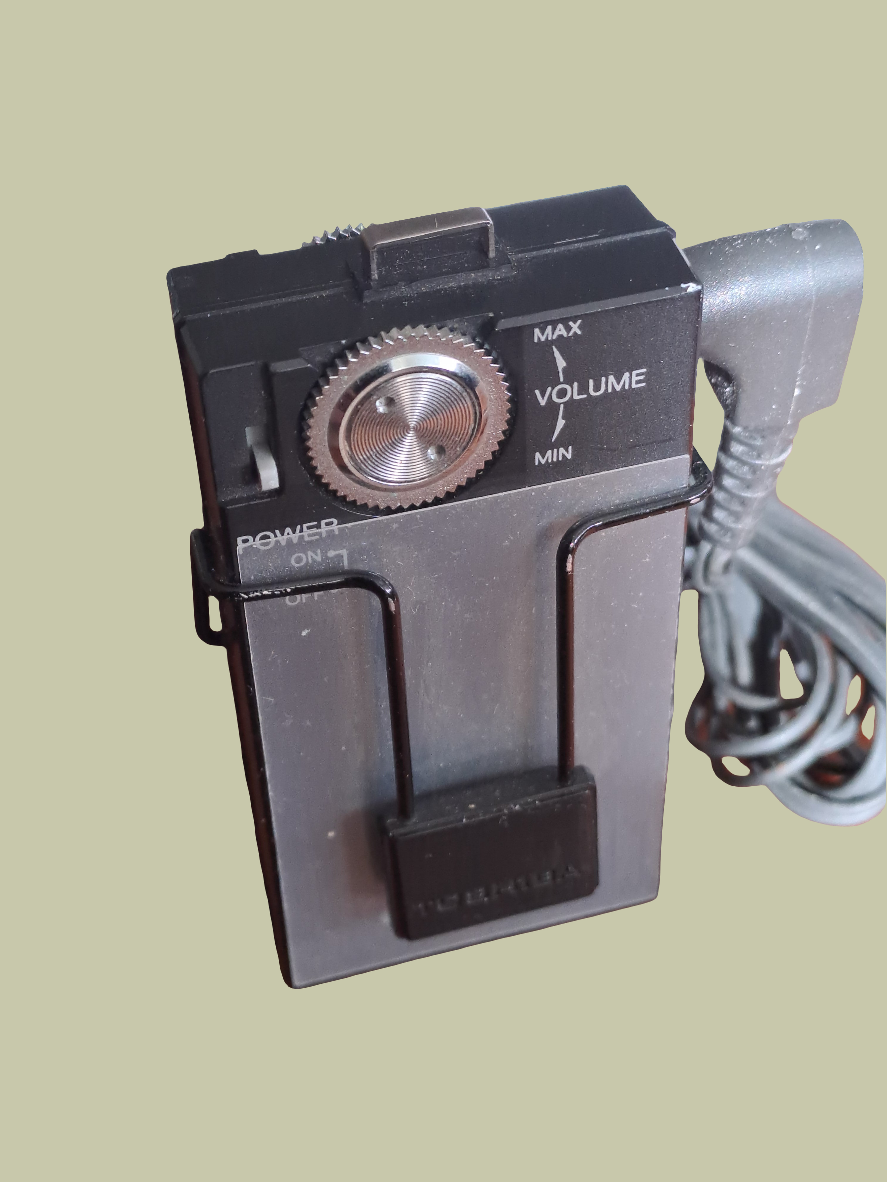 Vintage Toshiba Mini Radio