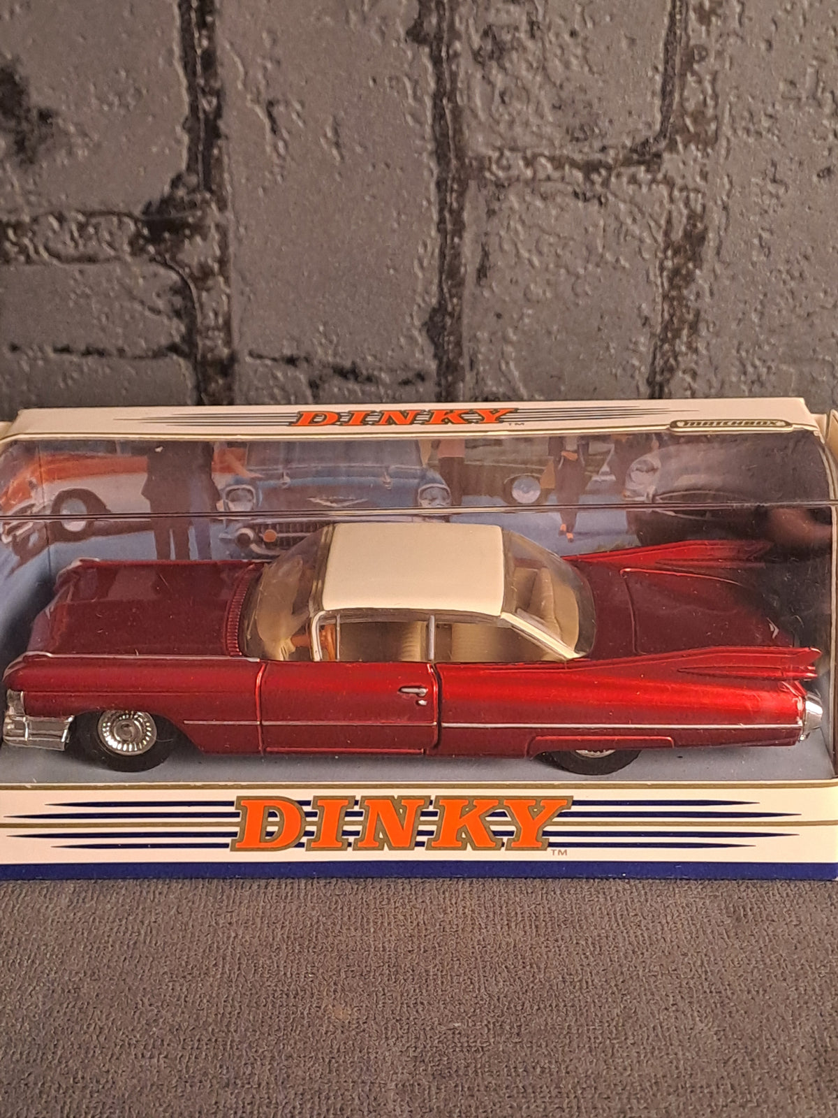The Dinky Collection 1959 Cadillac Coupé De Ville