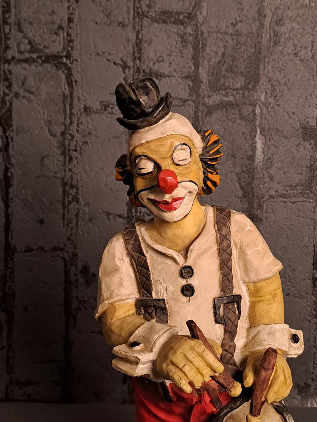 Vintage Gilde Clown with Drum