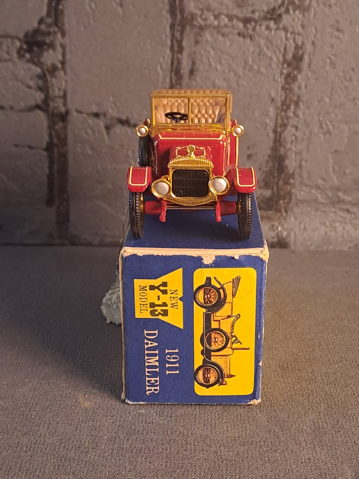 Matchbox Models of Yesteryear Daimler 1911