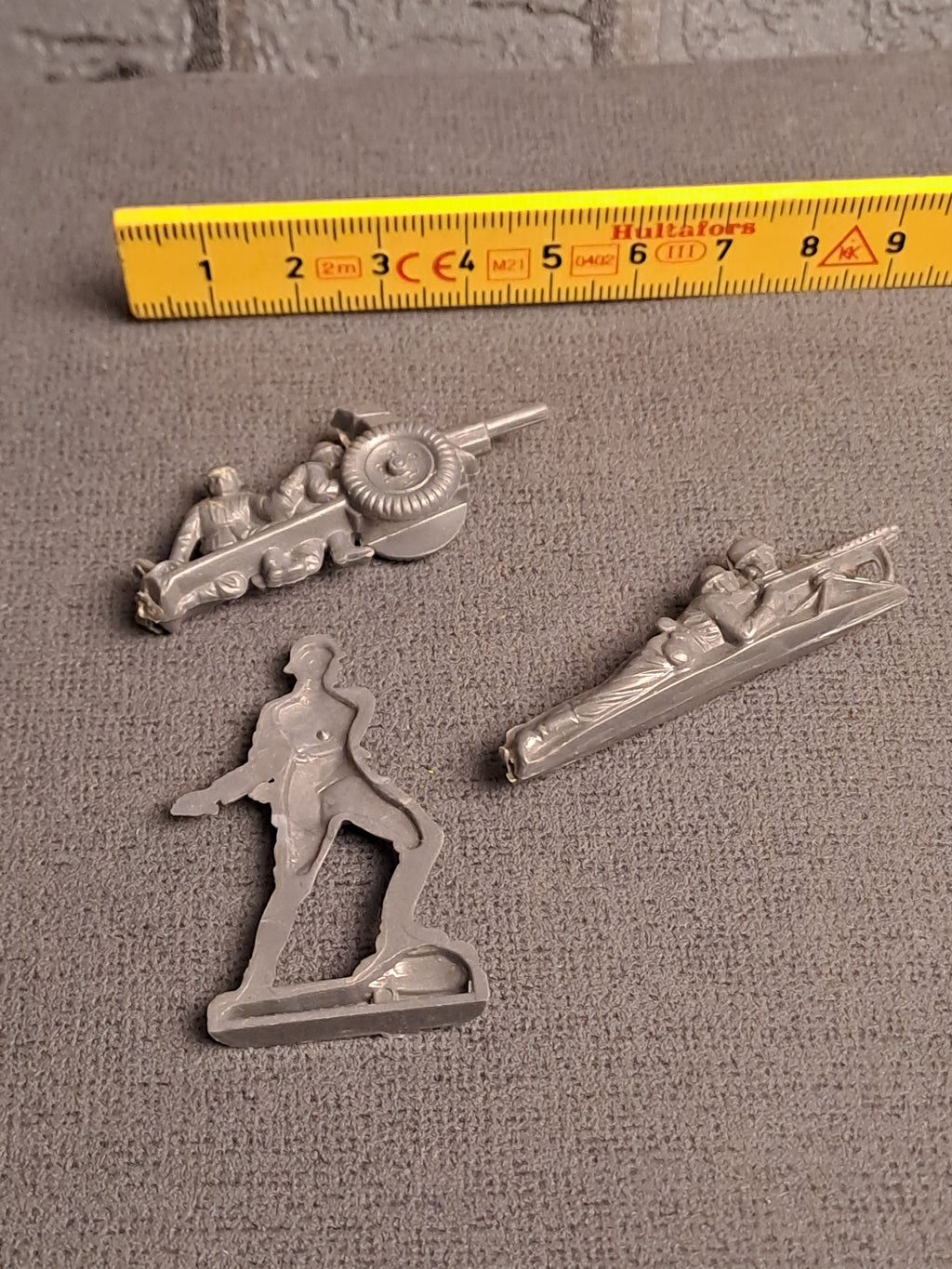 WHW x3 Anti-Tank Cannon, Machine Gunner and Soldier