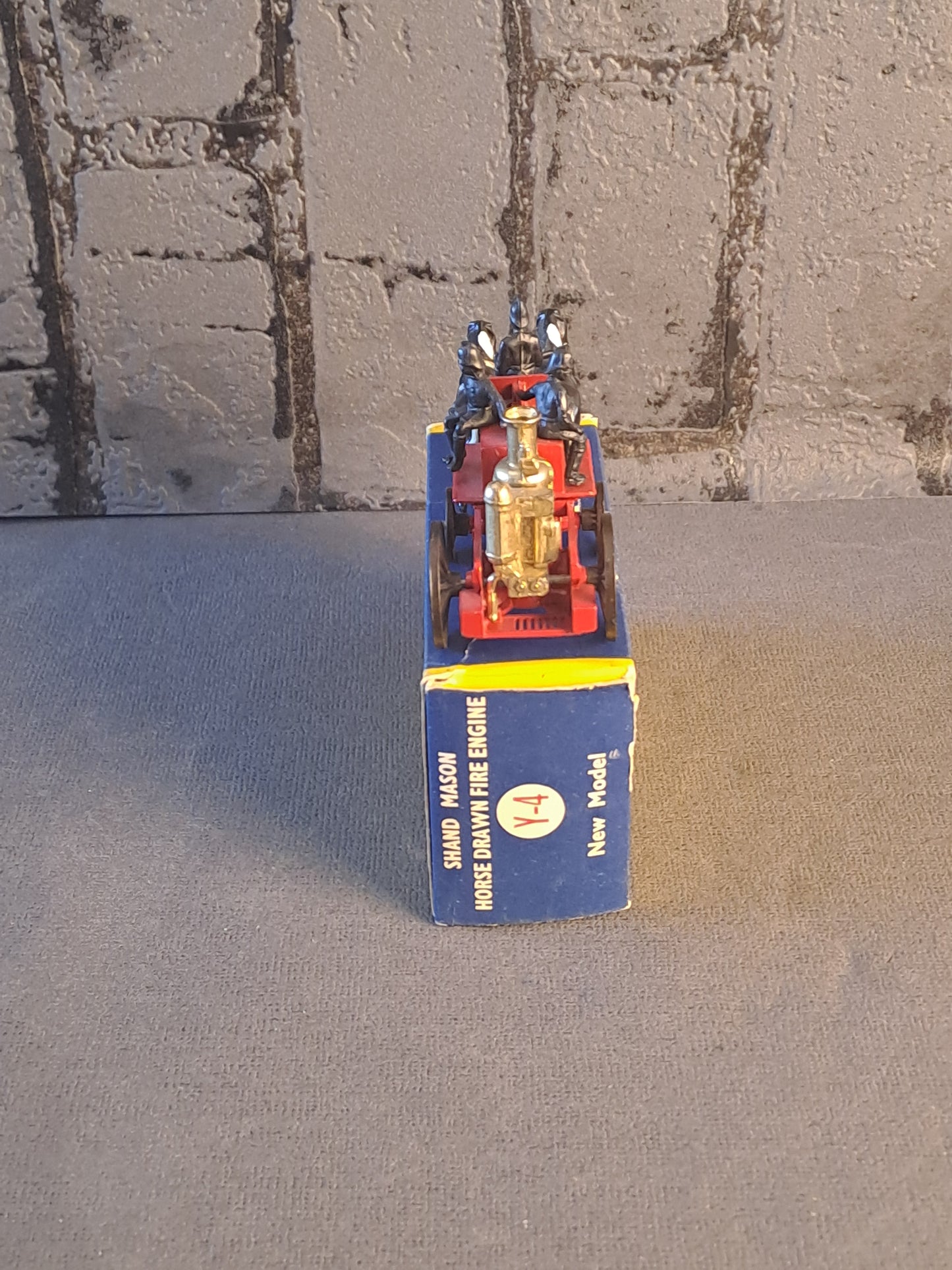 Lesney Models of Yesteryear Shand Mason Horse Drawn Fire Engine