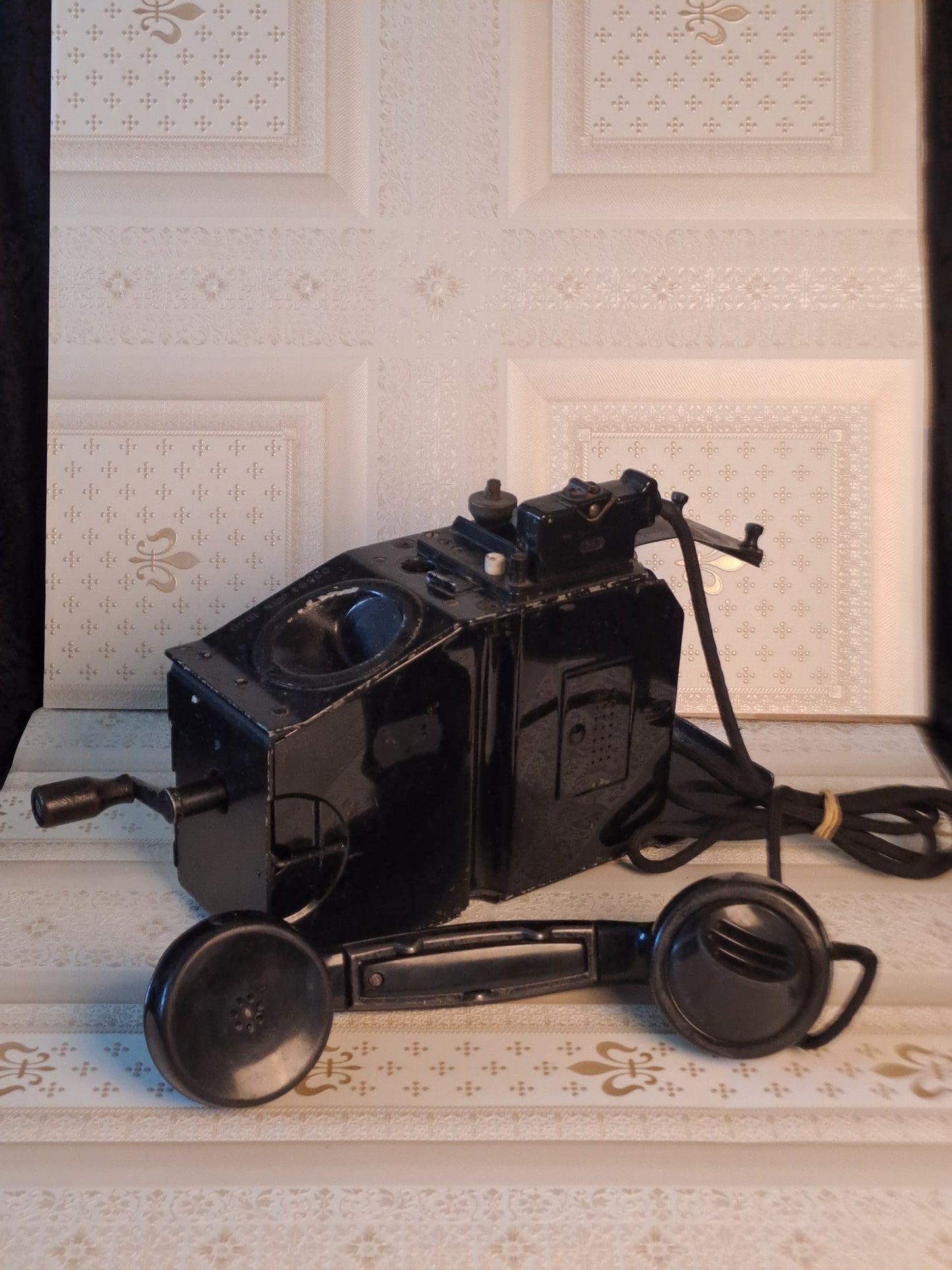WW2 German Field Telephone / WW2 Tysk Felttelefon