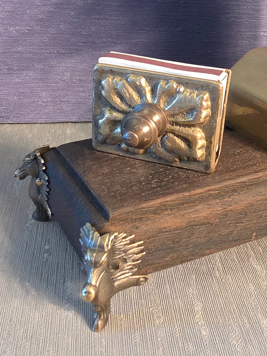 Messing Lysestage med Hest / Candleholder in Brass with Horse