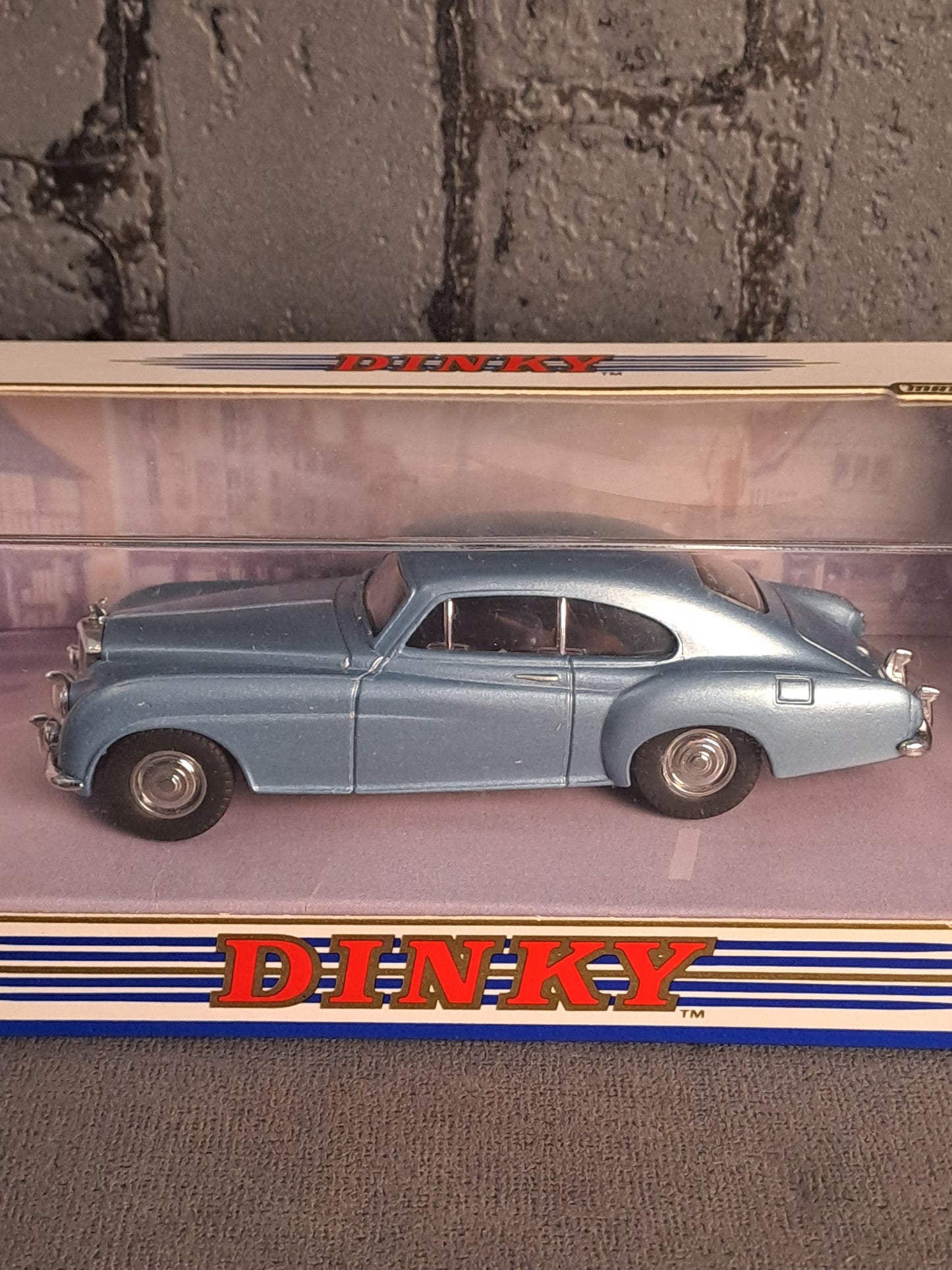 The Dinky Collection 1955 Bentley Continental