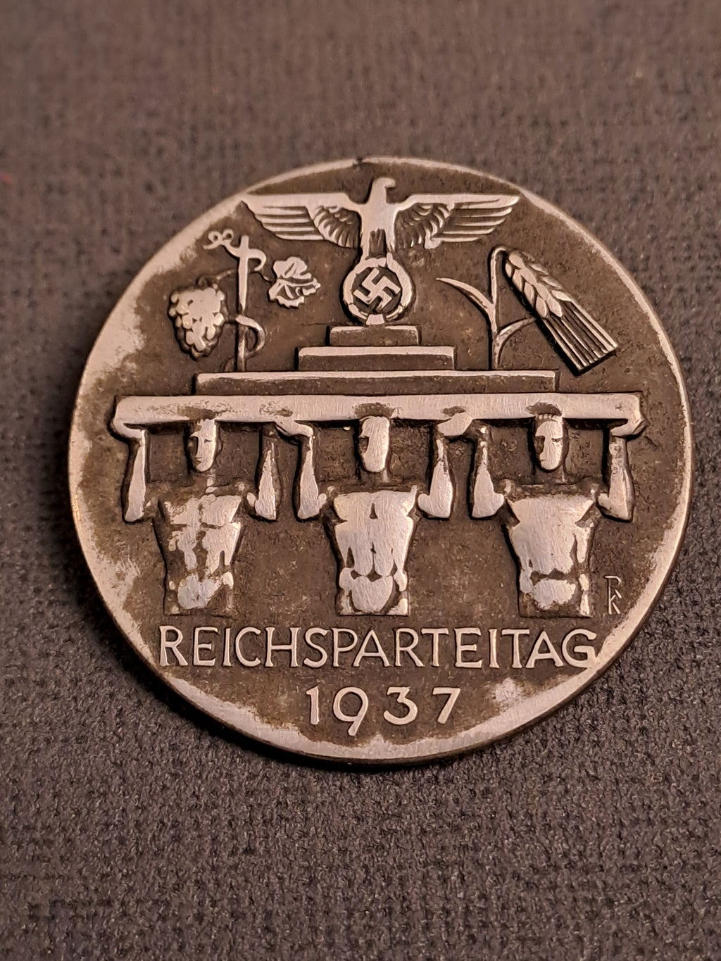 WW2 Third Reich Reichsparteitag 1937 Badge