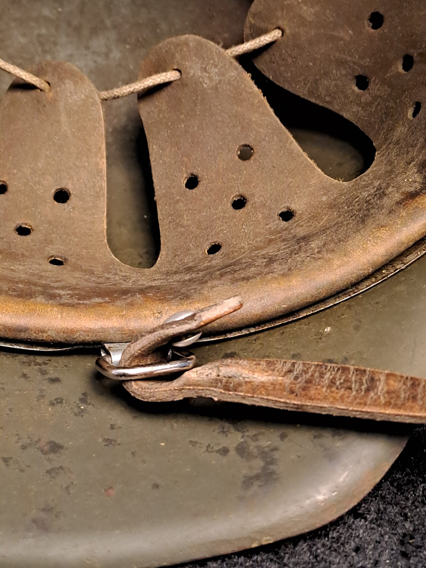 WW2 M42 Waffen SS Steel Helmet / WW2 M42 SS Stålhjelm