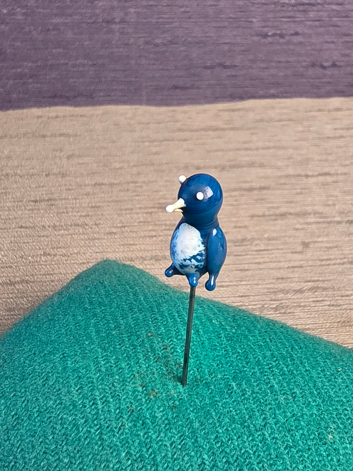 Needle bird