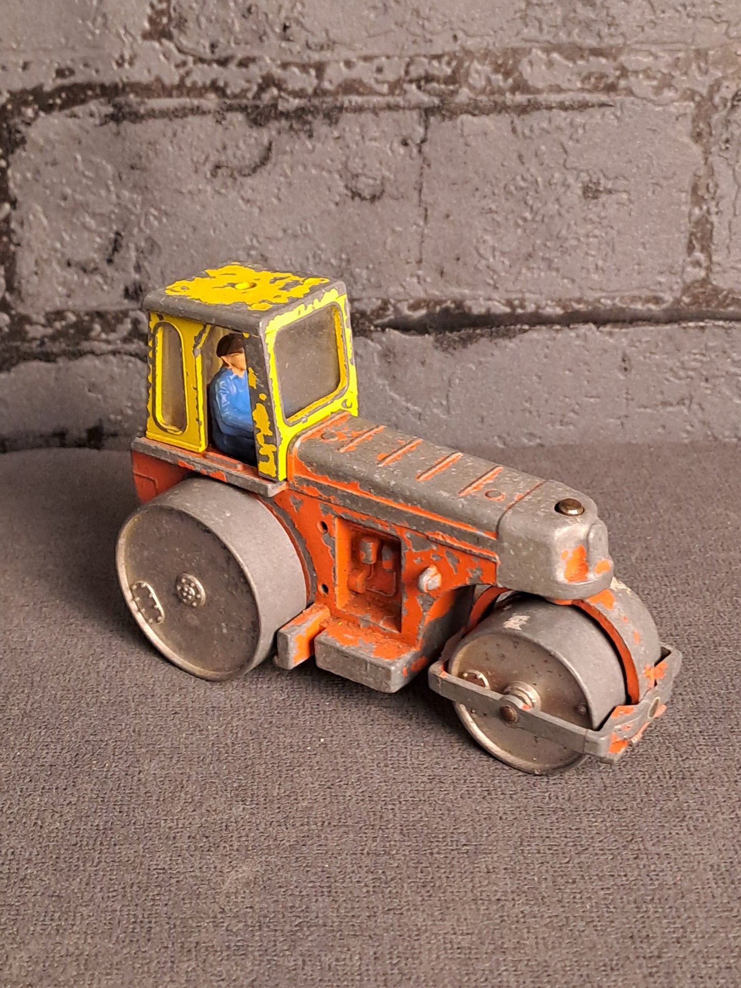 Dinky Toys Aveling Barford Diesel Roller no 279