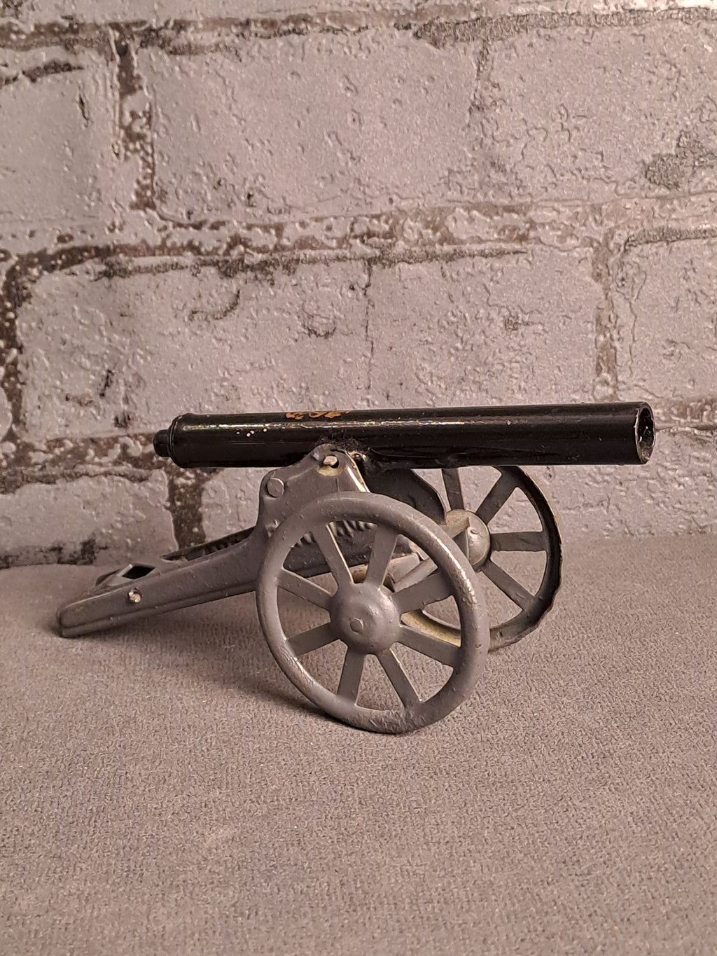 Tin Toy Pascha Canon 1930's