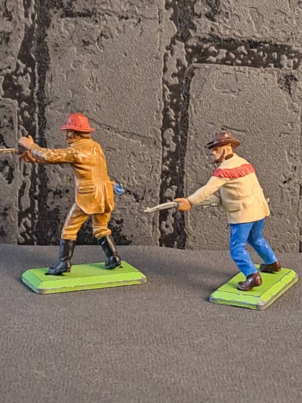 Britains Deetail x4 Cowboys