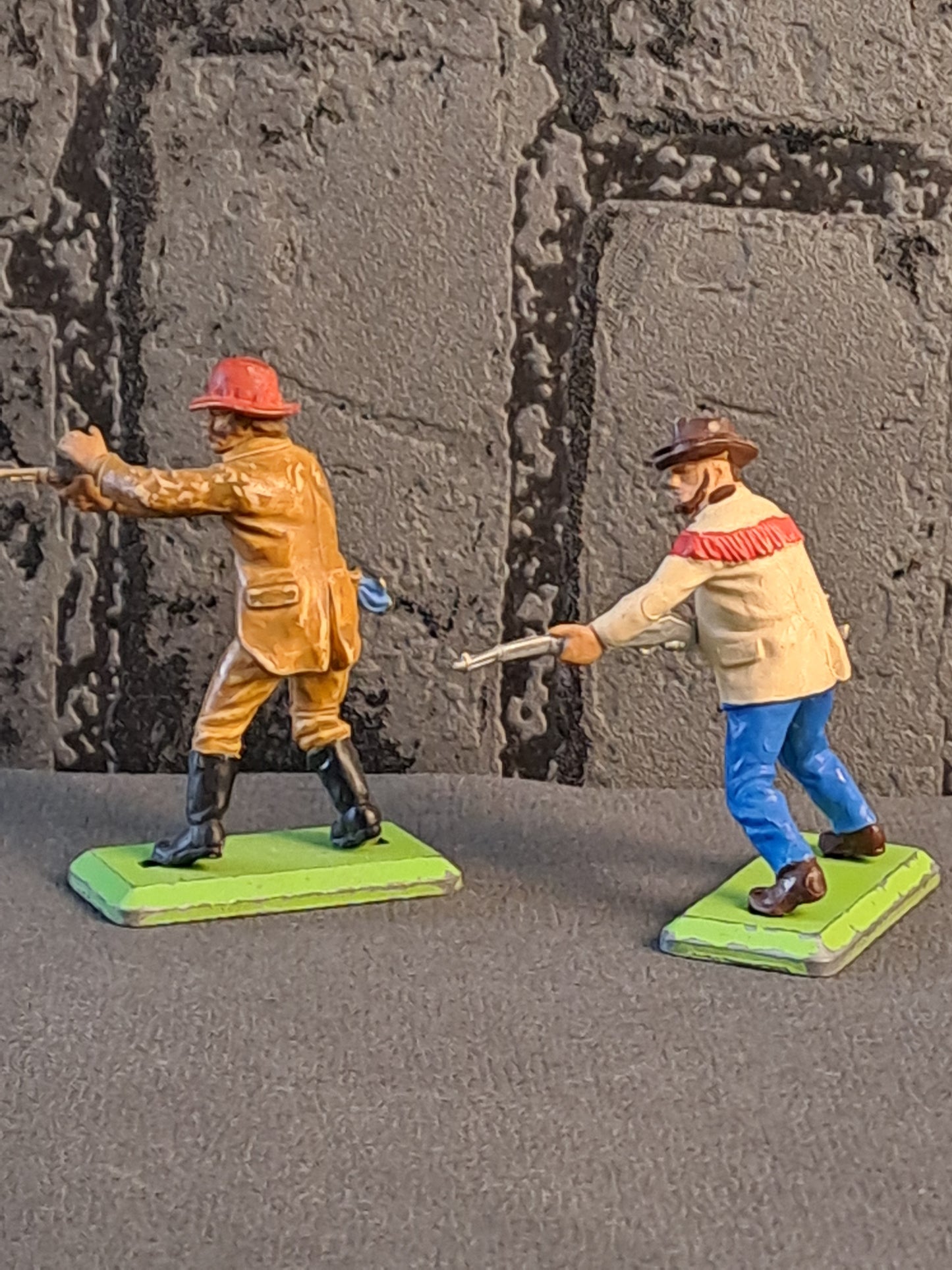 Britains Deetail x4 Cowboys