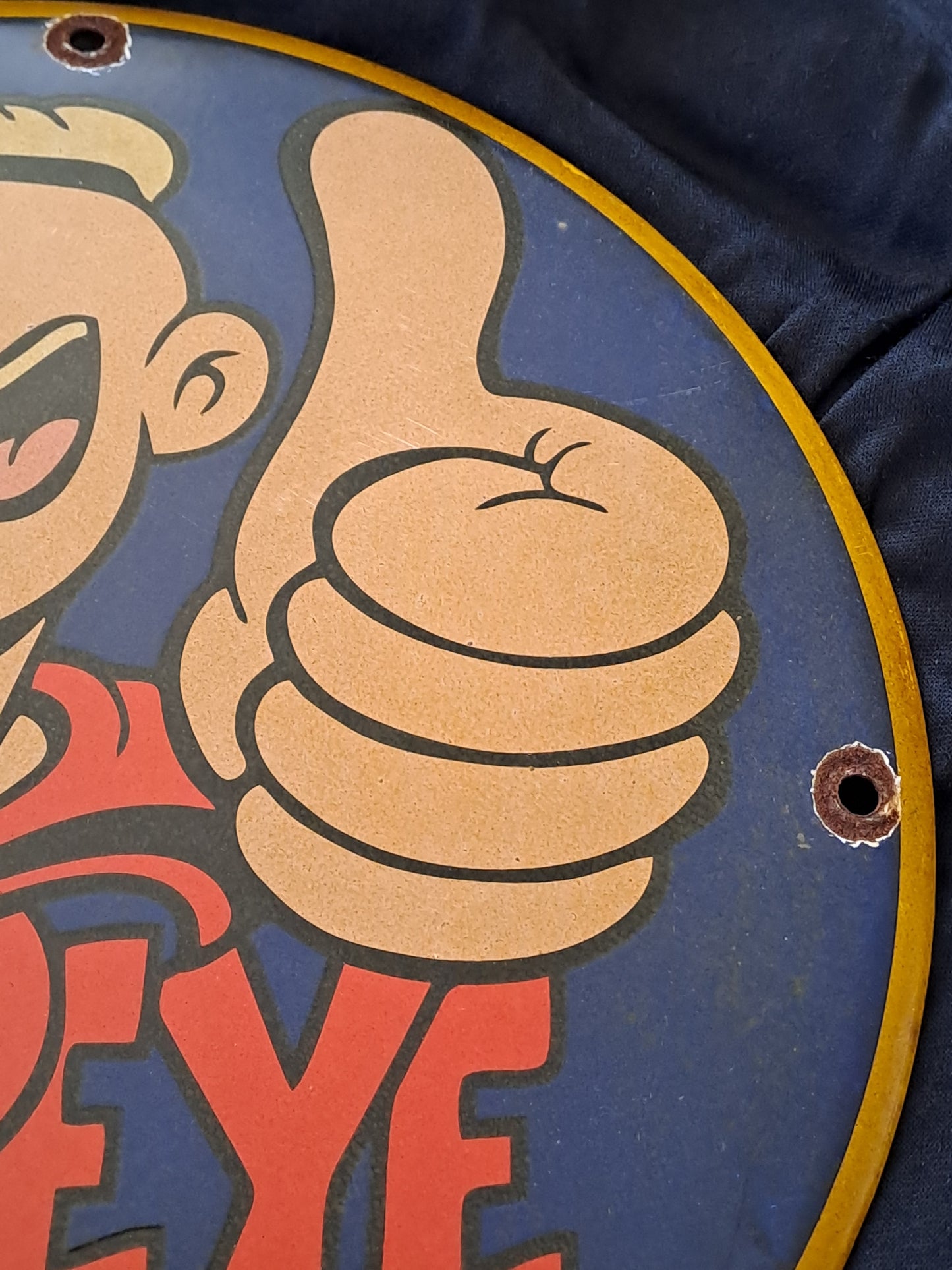 Veedol Motoroil Enamel Sign with Popeye / Veedol Motoroil Emaljeskilt med Skipper Skræk