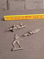WHW x3 Anti-Tank Cannon, Machine Gunner and Soldier