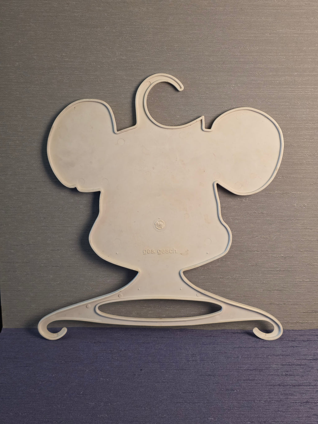 Disney Hanger. Mickey Mouse