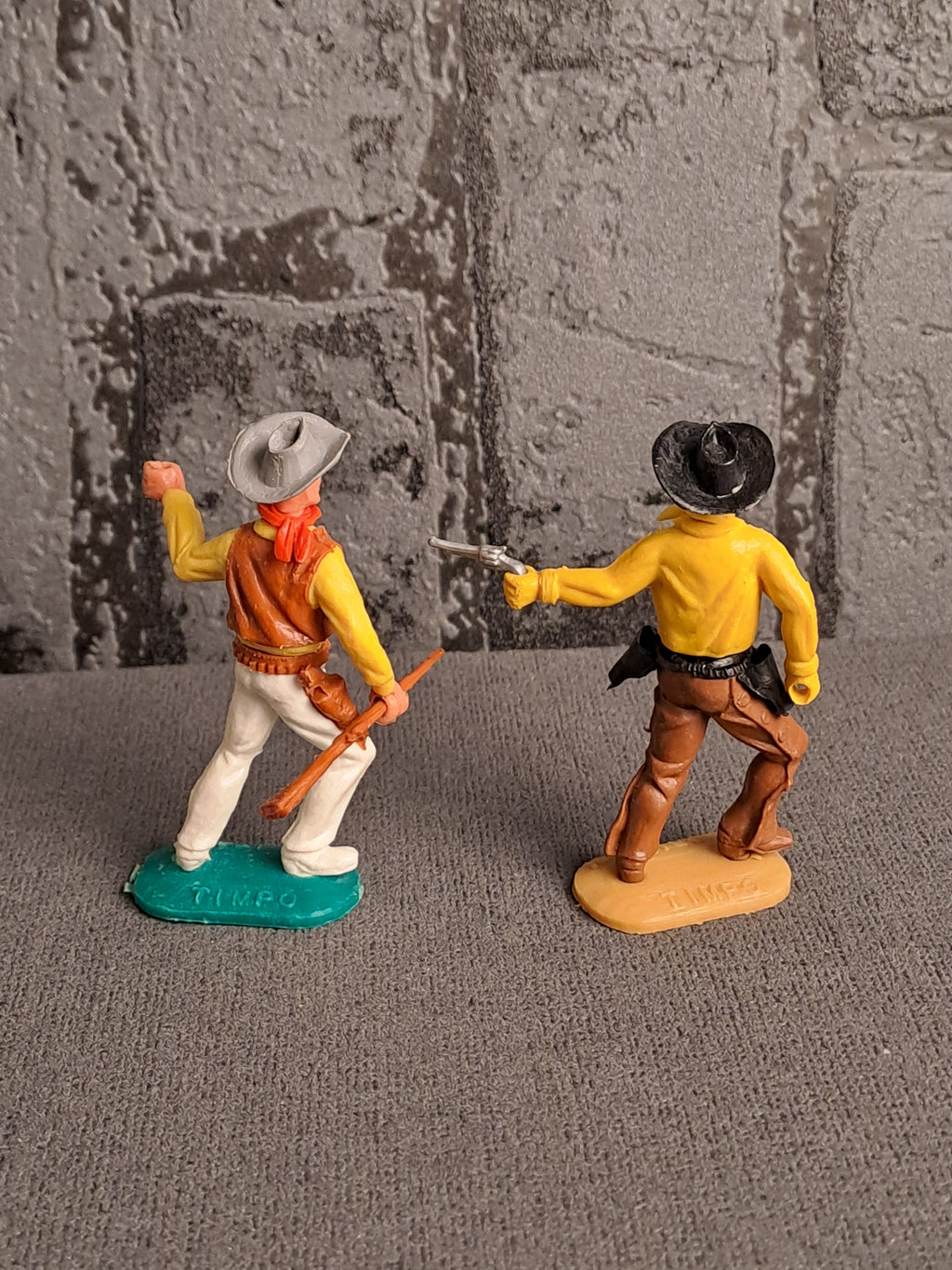 Timpo Toys Cowboys x2