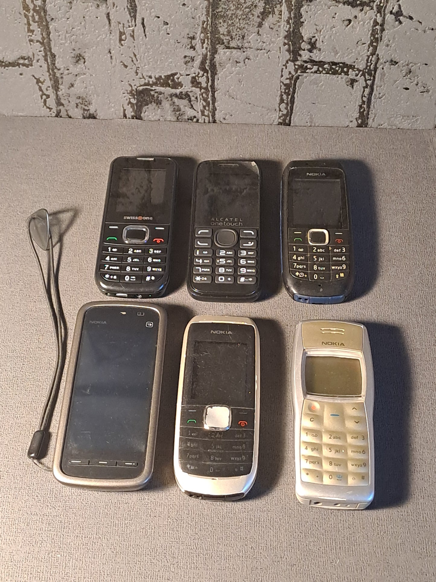 Nokia and Other Vintage Phones / Nokia og Andre Vintage Telefoner