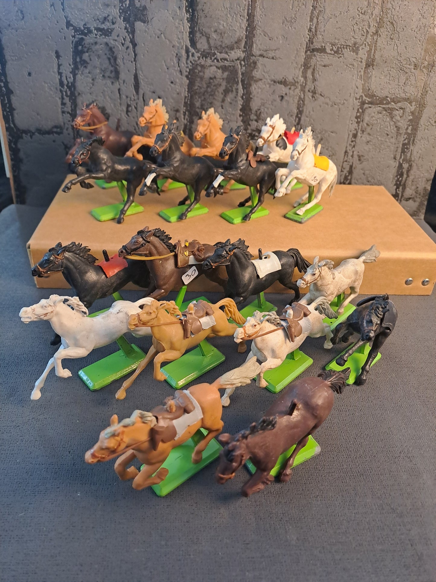Britains Deetail Wild West Horses x18 / Britains Deetail Vilde Vesten Heste x18