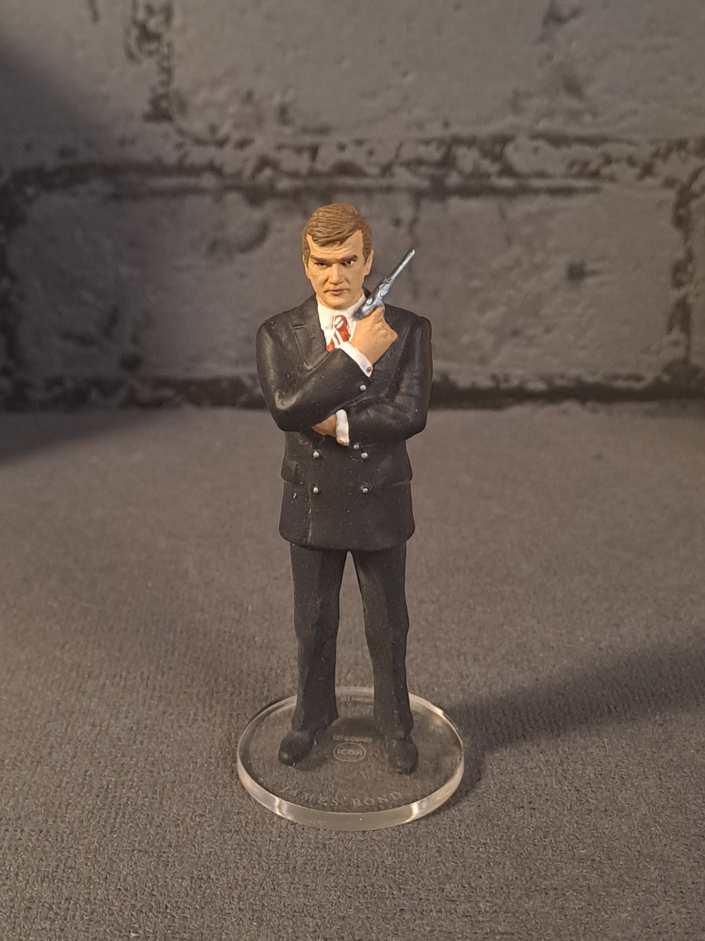 James Bond 007 Sir Roger Moore Corgi Icon 1999