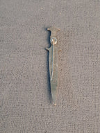 WW2 SS Dagger Brooch / WW2 SS Dagger Brooch