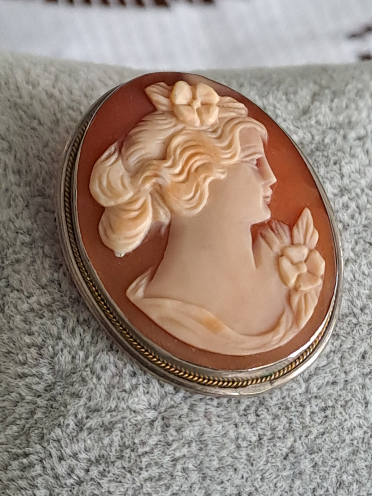 Antique 800 Silver Shell Carved Cameo Pendant/Brooch
