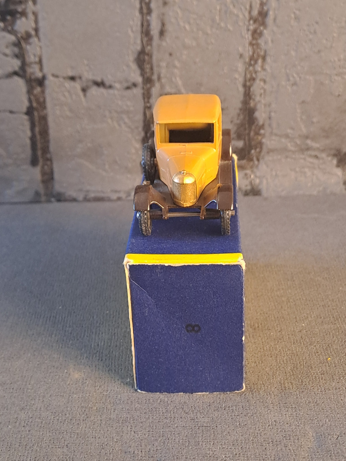 Lesney Models of Yesteryear The Bullnose Morris Cowley