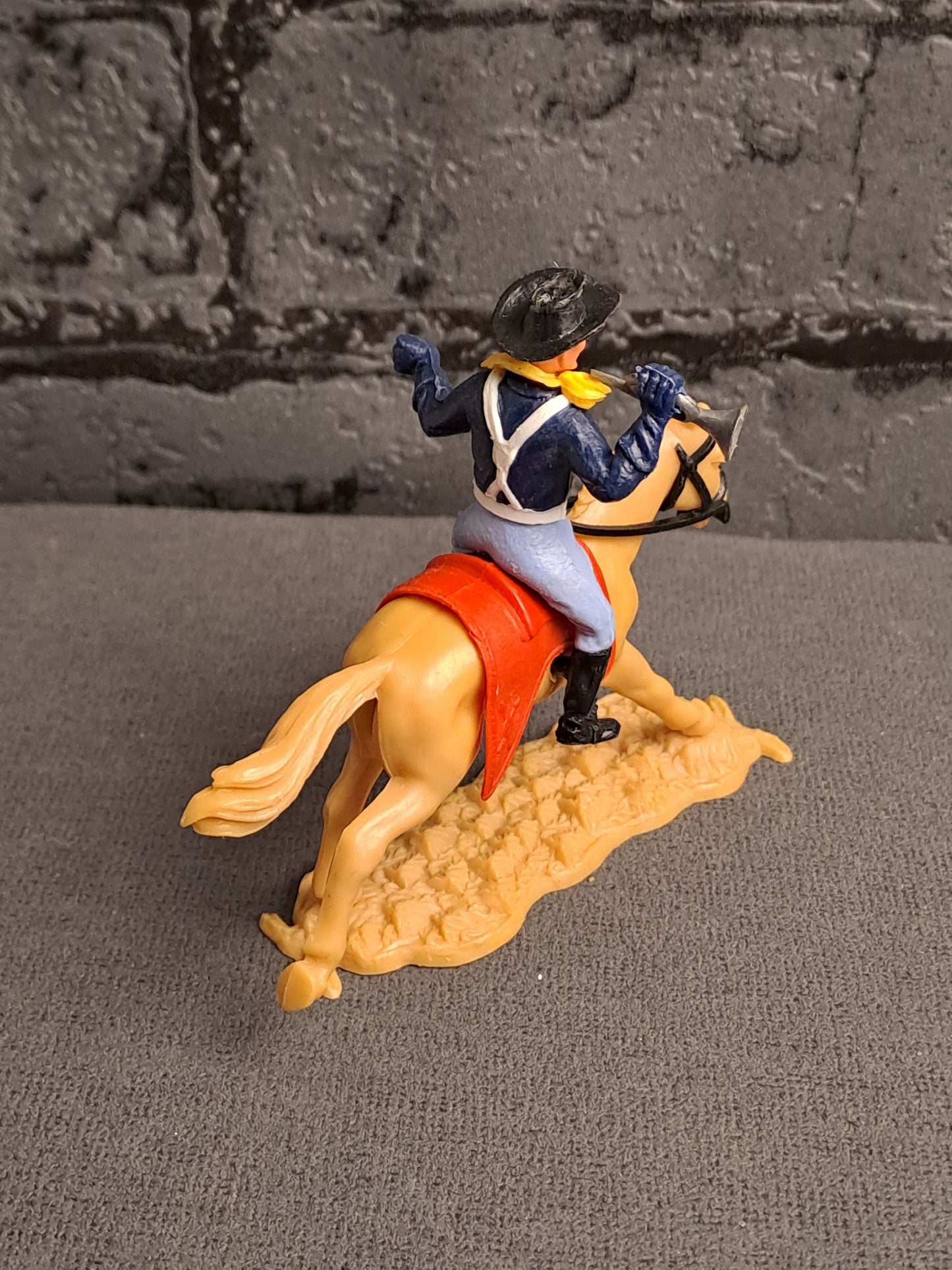 Timpo Toys U.S Cavalry Soldier on Horse / Timpo Toys U.S Kavaleri Soldat på Hest