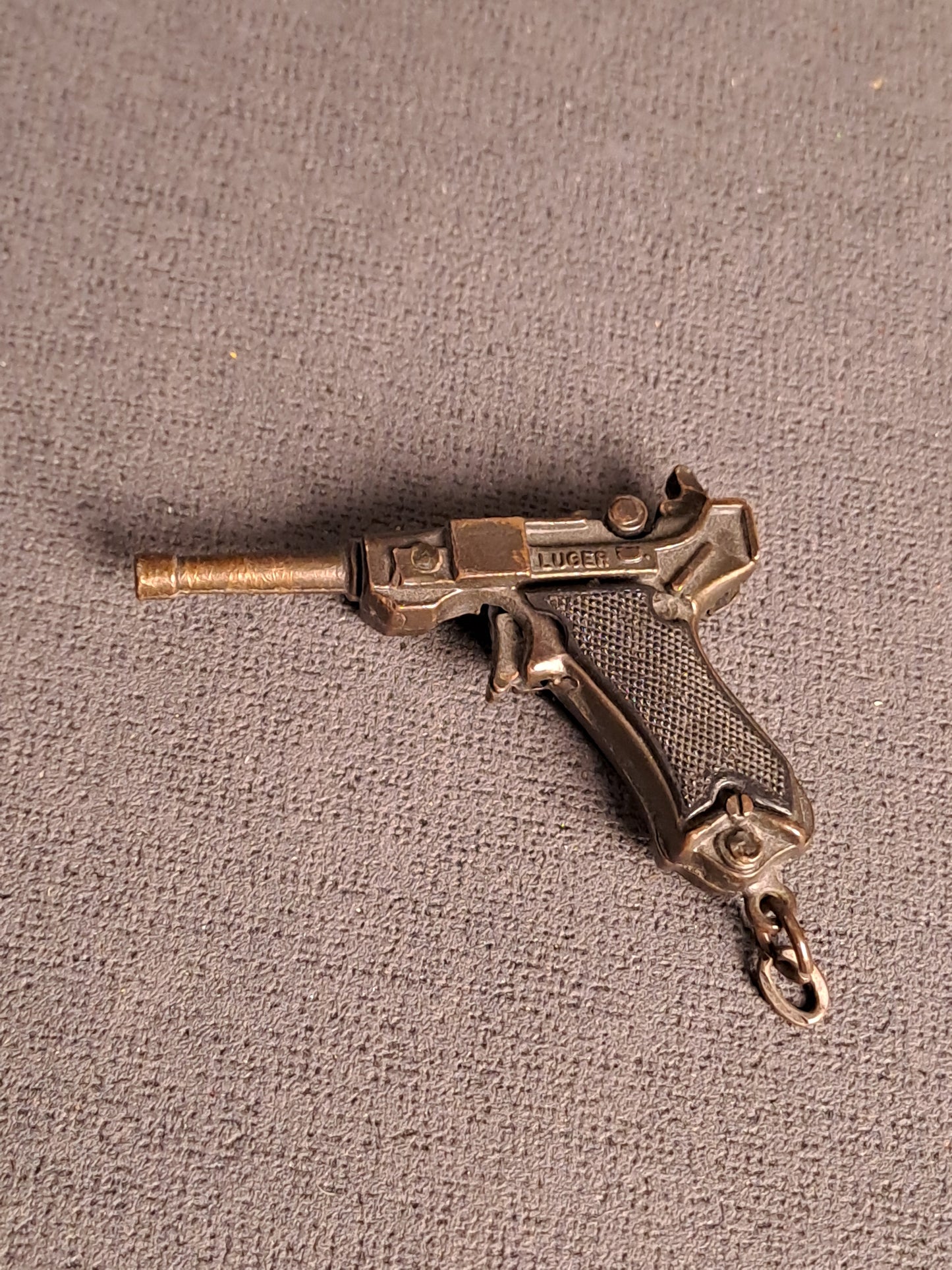 Key Ring Mini Gun Luger 1970's / Nøglerings Mini Pistol Luger 1970'erne