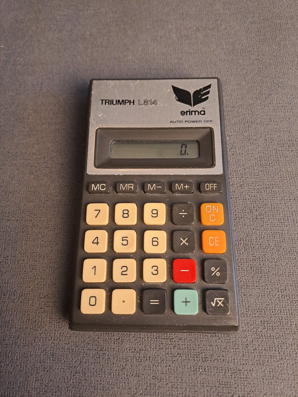 Vintage Calculator Triumph L814 / Vintage Lommeregner Triumph L814