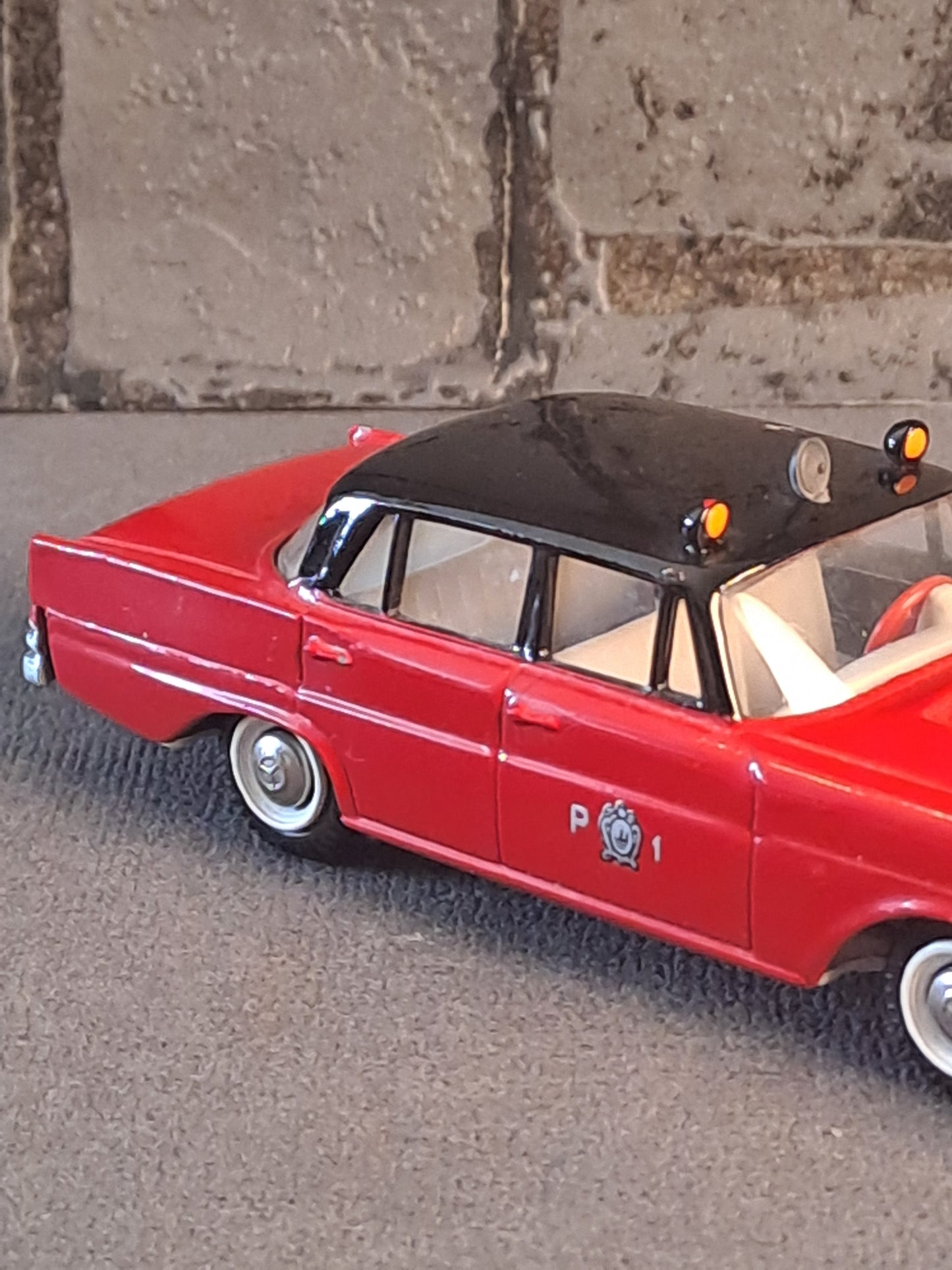 Tekno Denmark Mercedes Benz 220se Fire Chief