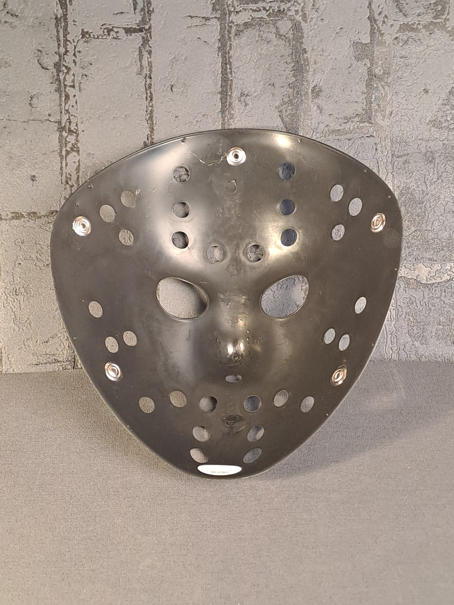 Friday The 13th Ice Hockey Mask with Autograph / Fredag D. 13. Ishockey Maske med Autograf