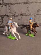 Britains Deetail Cowboys on Horse / Cowboys på Hest