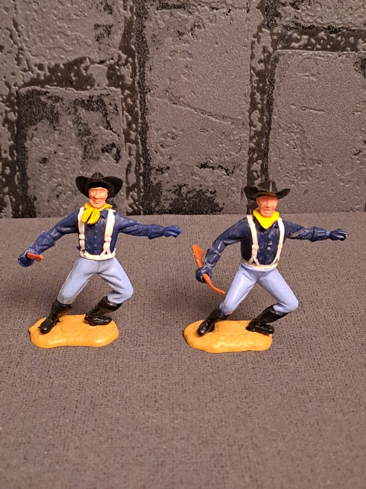 Timpo Toys U.S Cavalry Scenary