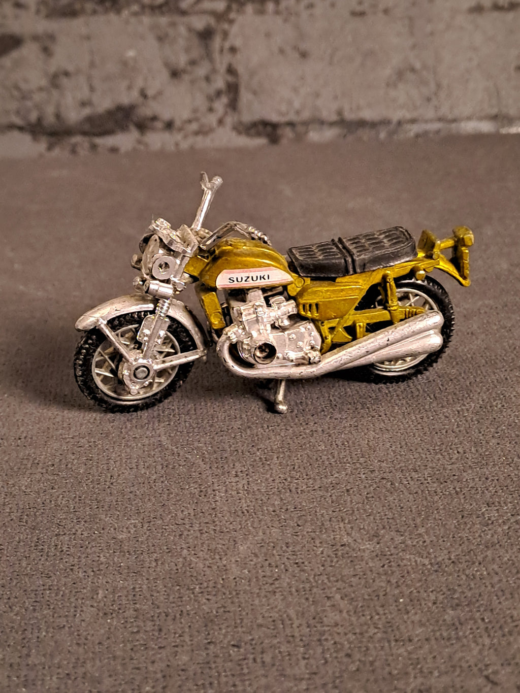 Die Cast Motorcycle Suzuki GT750 1980's